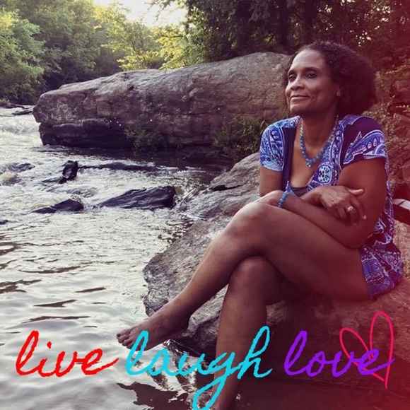 Meet your Posher, Daisy - Picture 3 of 6